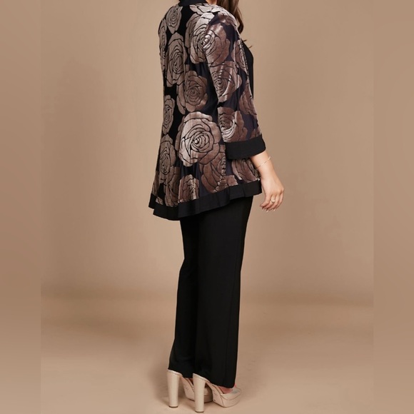 R&M Richards Pant Suit - Picture 1 of 7